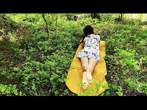 ❤️ Stranger on Tinder Masturbates My Pussy and Fucks Passionately in the woods (En främling på Tinder onanerar min fitta och knullar passionerat i skogen) ❤️ Pornvideo at sv.bladesoul.top ❌❤